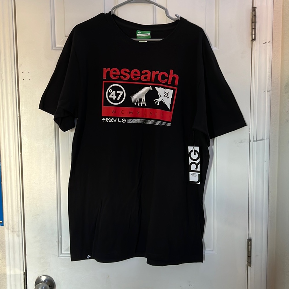 LRG shirt size XL